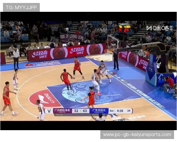 CBA广州内外结合活跃,场面越踢越开放