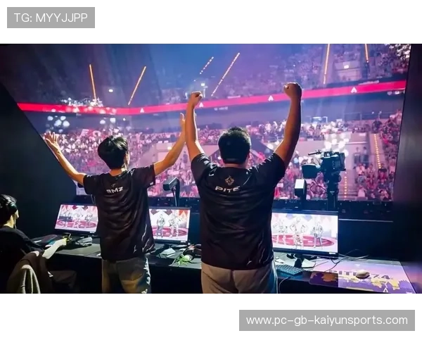 Apex全球赛回顾宿敌交锋成经典对抗