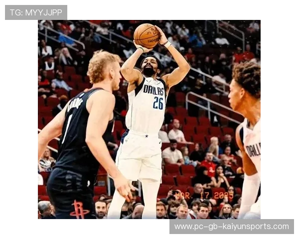 独行侠团队关键时刻接连传球创造得分机会